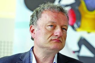 Nesmysly o vakcíně můžou stát životy, varuje biochemik Konvalinka - Novinky